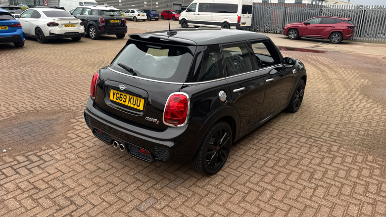 MINI Hatchback 2.0 Cooper S Sport II 5dr Auto Petrol Hatchback
